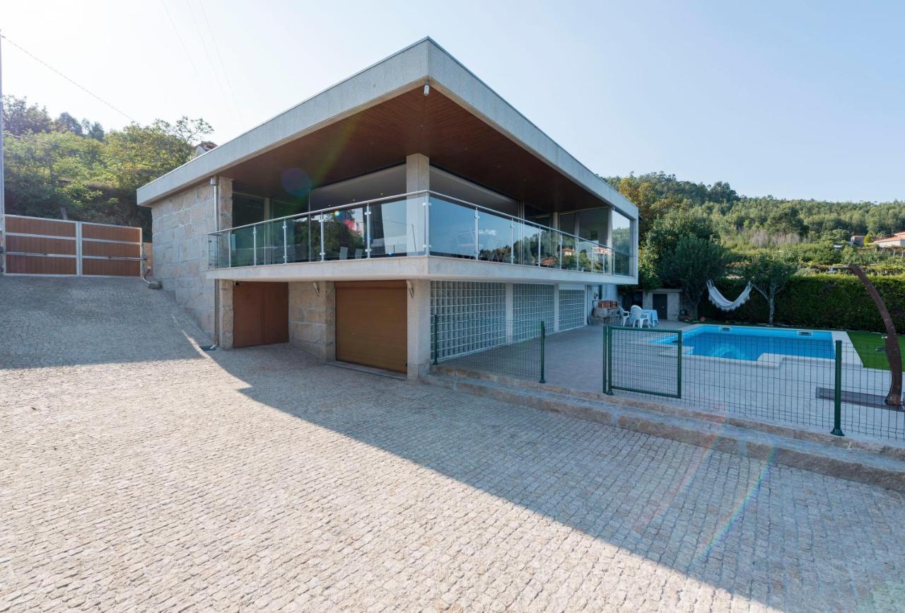 Lovelystay - Casa Guimas Penafiel Exterior foto